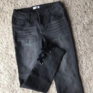 Kensie Lace up Cropped Jeans- NWOT